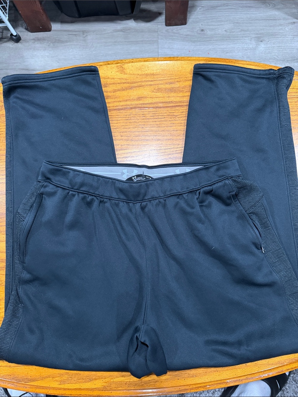 Under Armour UC Bearcats Black Men's Performance Joggers